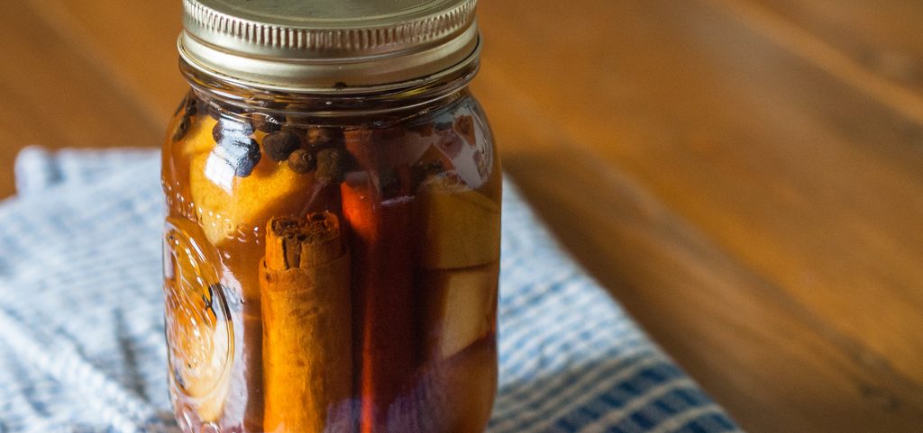 Liquori artigianali a base di radice di genziana infusi e distillati